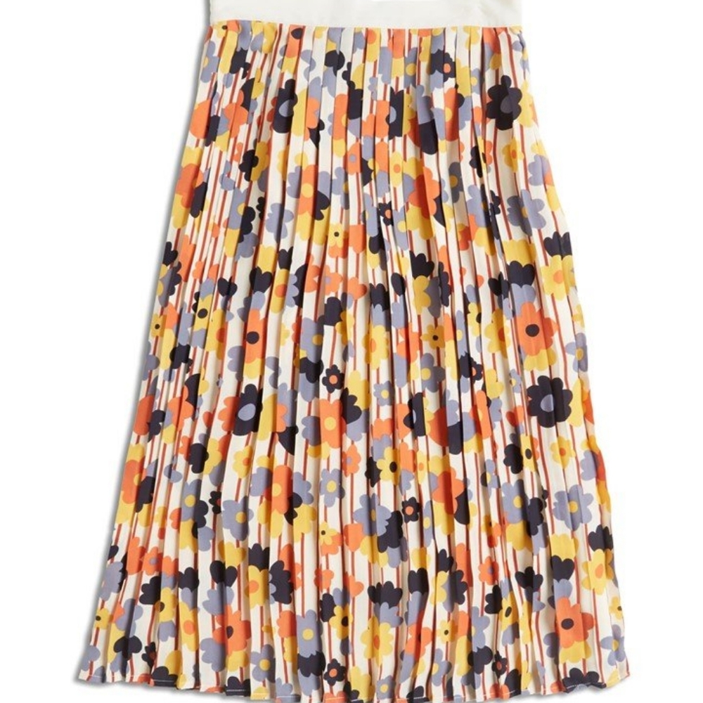 Modcloth daisy pleated skirt